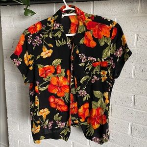 🌸 Vintage Floral Top 🌸